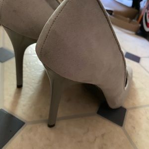NWT heels